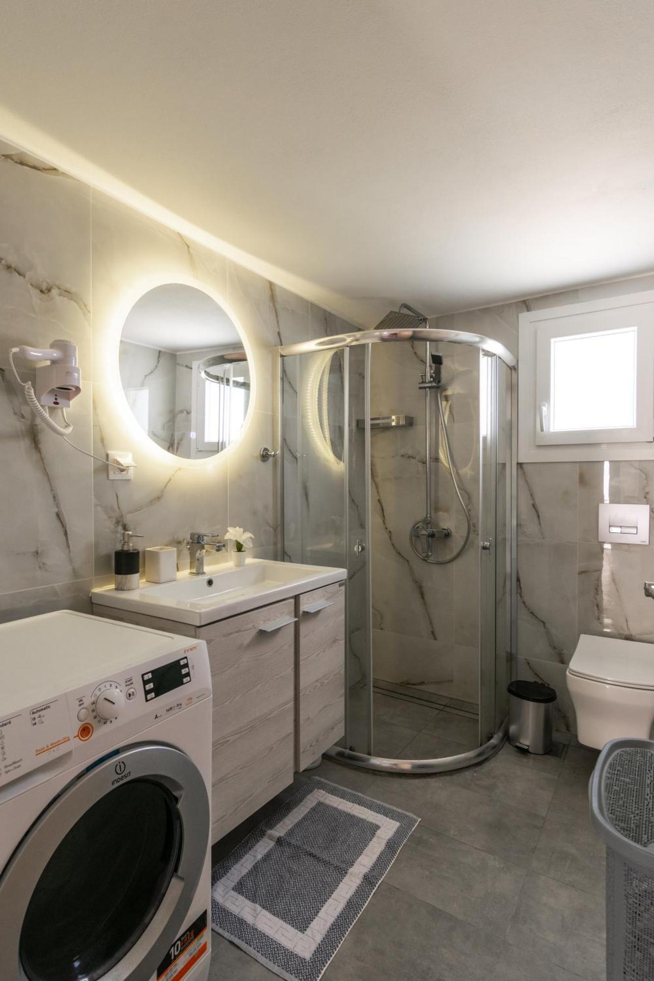 Triovasálos Balliu Apartment מראה חיצוני תמונה
